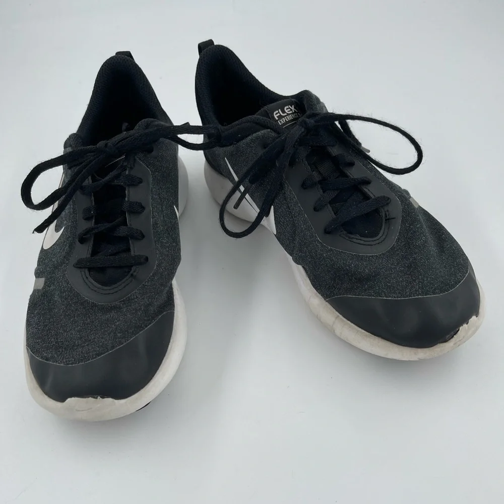 🥾 Nike Girl’s Flex Experience 8 Black Running Shoe - Size 6 Girl’s Youth Op